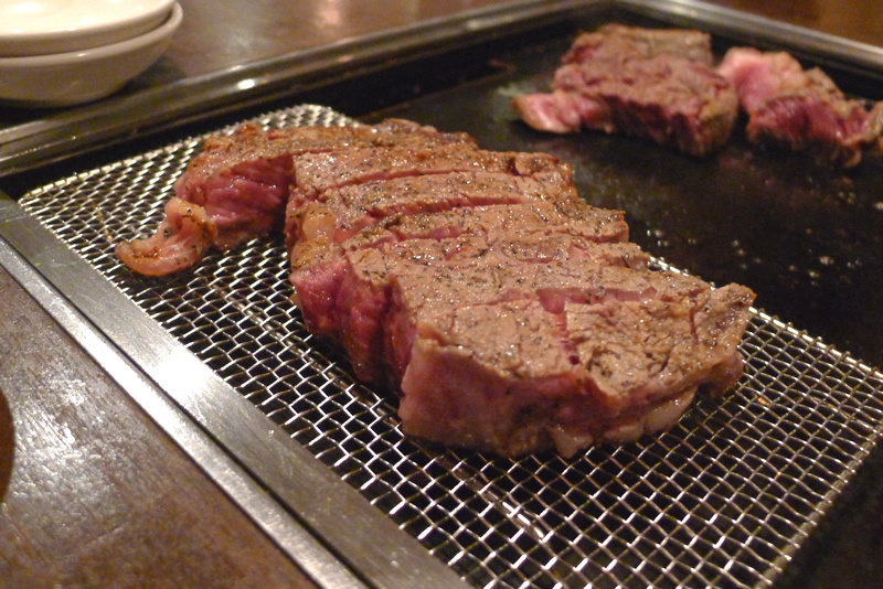 極厚ステーキが食べられるお好み焼き本舗