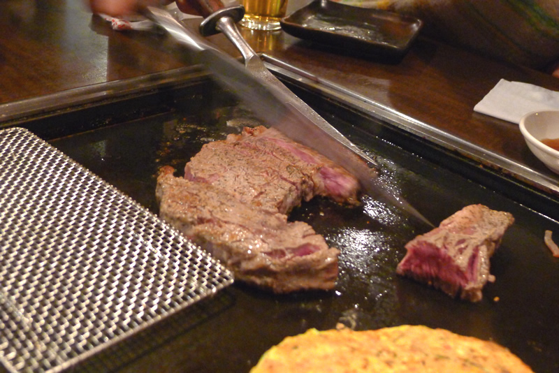 極厚ステーキが食べられるお好み焼き本舗