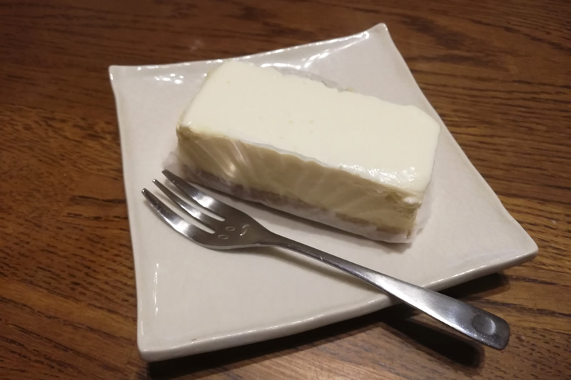 おやつ屋イノップ サワークリームのせニューヨークチーズケーキ