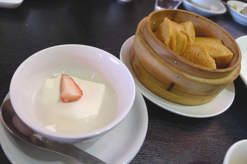 本格新中国料理ムーラン デザート 杏仁豆腐