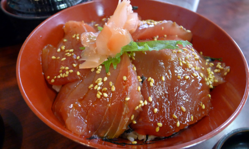 御食事処 晴美 マグロ丼