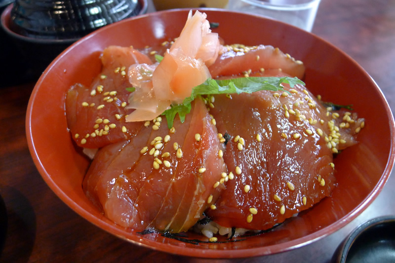 御食事処 晴美 マグロ丼