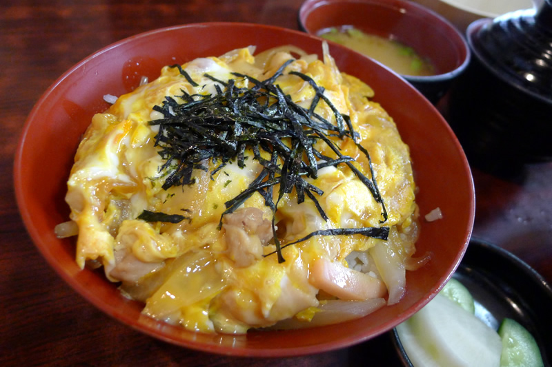 御食事処 晴美 親子丼