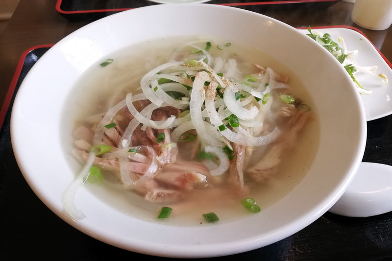 ベトナム料理ニエウクアン 鶏のフォー